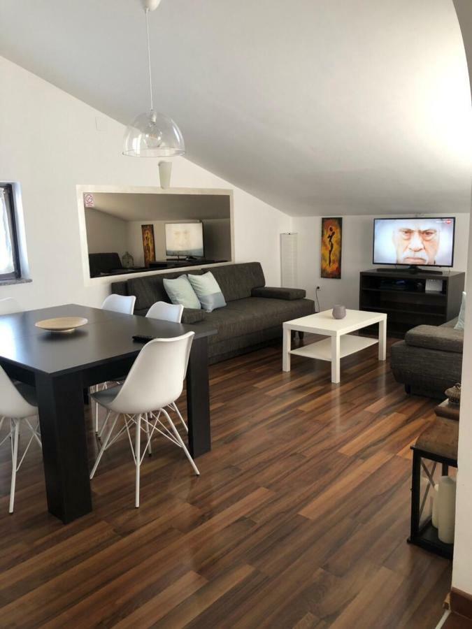 Apartments Michelle Умаг Екстериор снимка